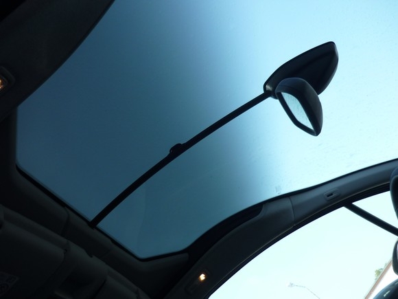 Welding instead of clipping in the automotive sector