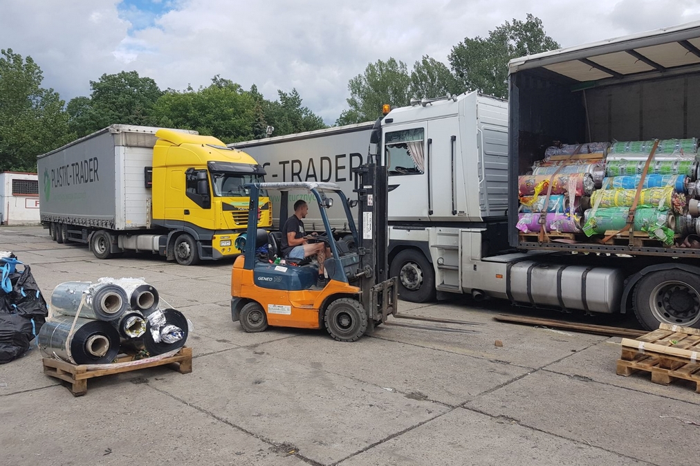plastic-trader-tir-4