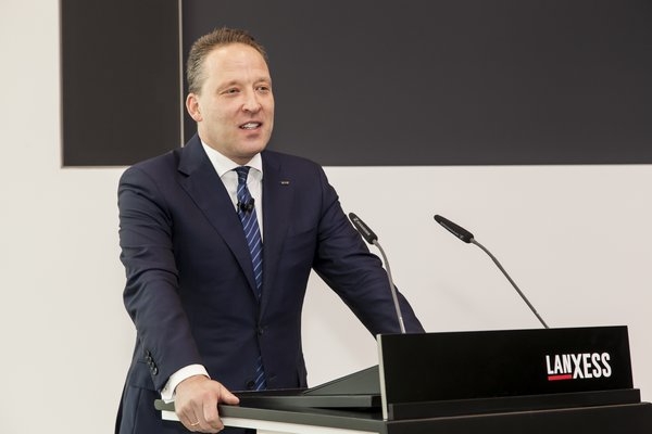 Lanxess raises guidance for 2015 again and presents new strategy