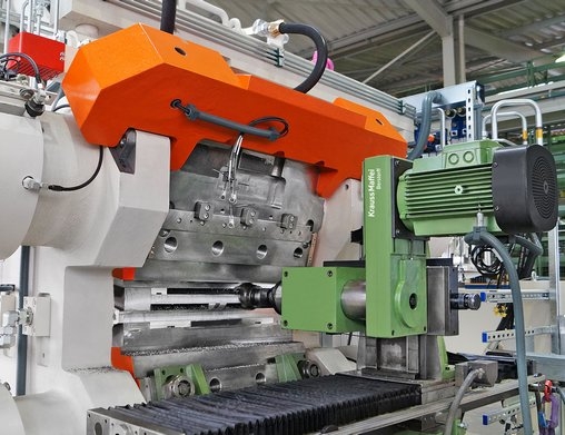 Mobile milling service for Multiplex extrusion heads