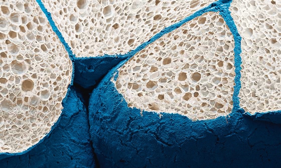 Innovative foam for thin and light instrument panels