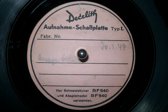 New recipes for "old-fashined" vinyl records