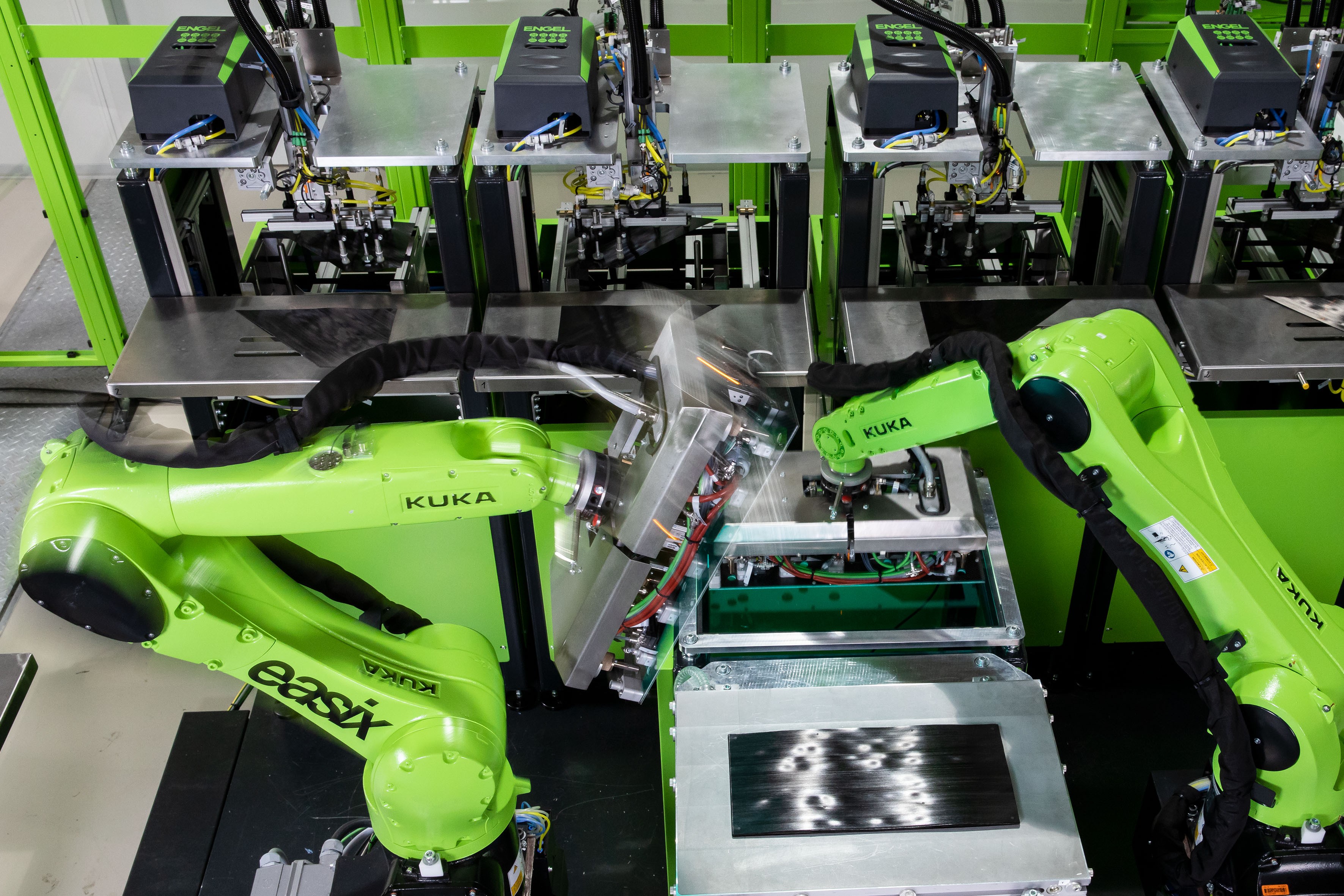picture-tape-laying-unit