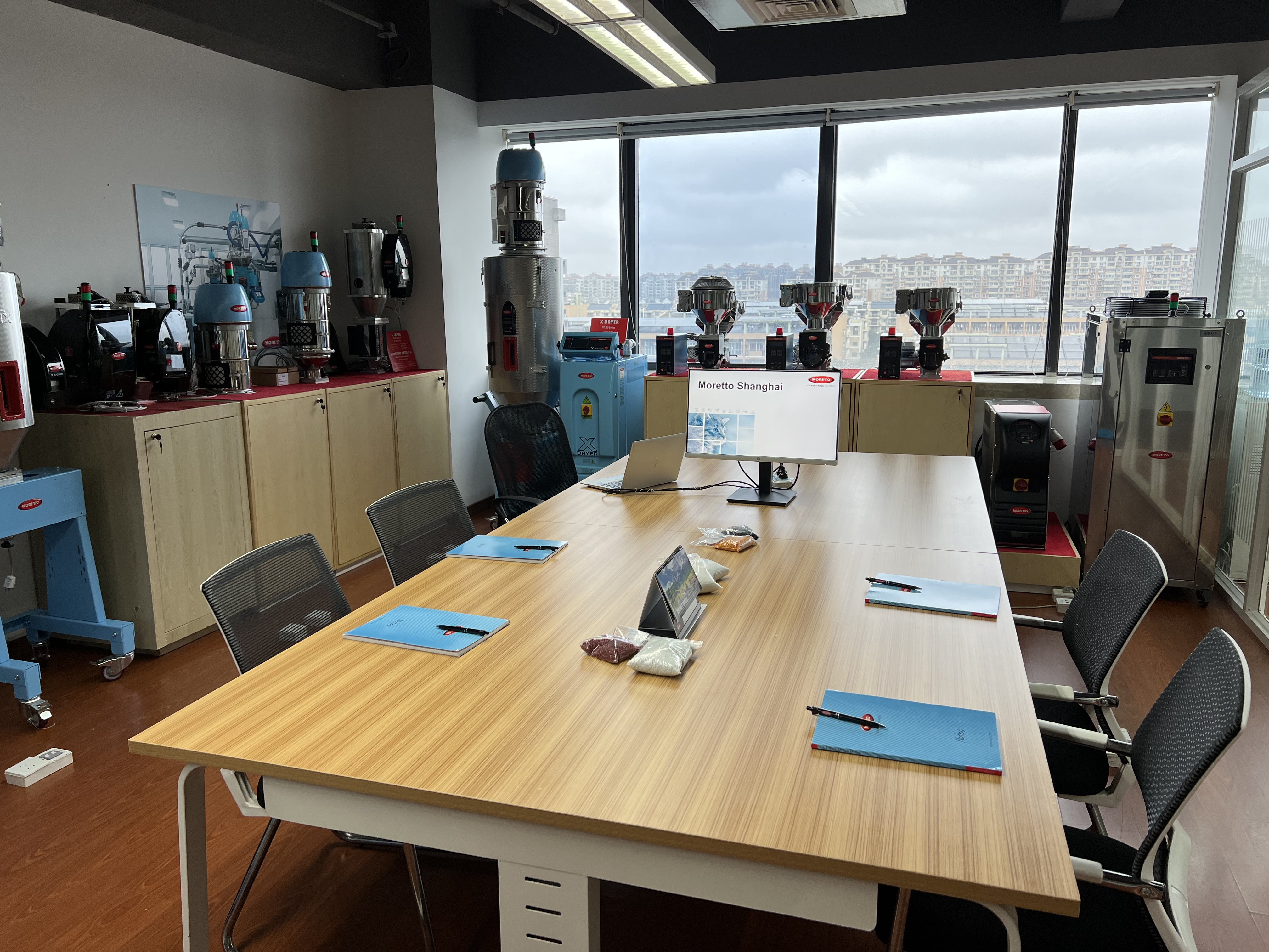 moretto-china-office