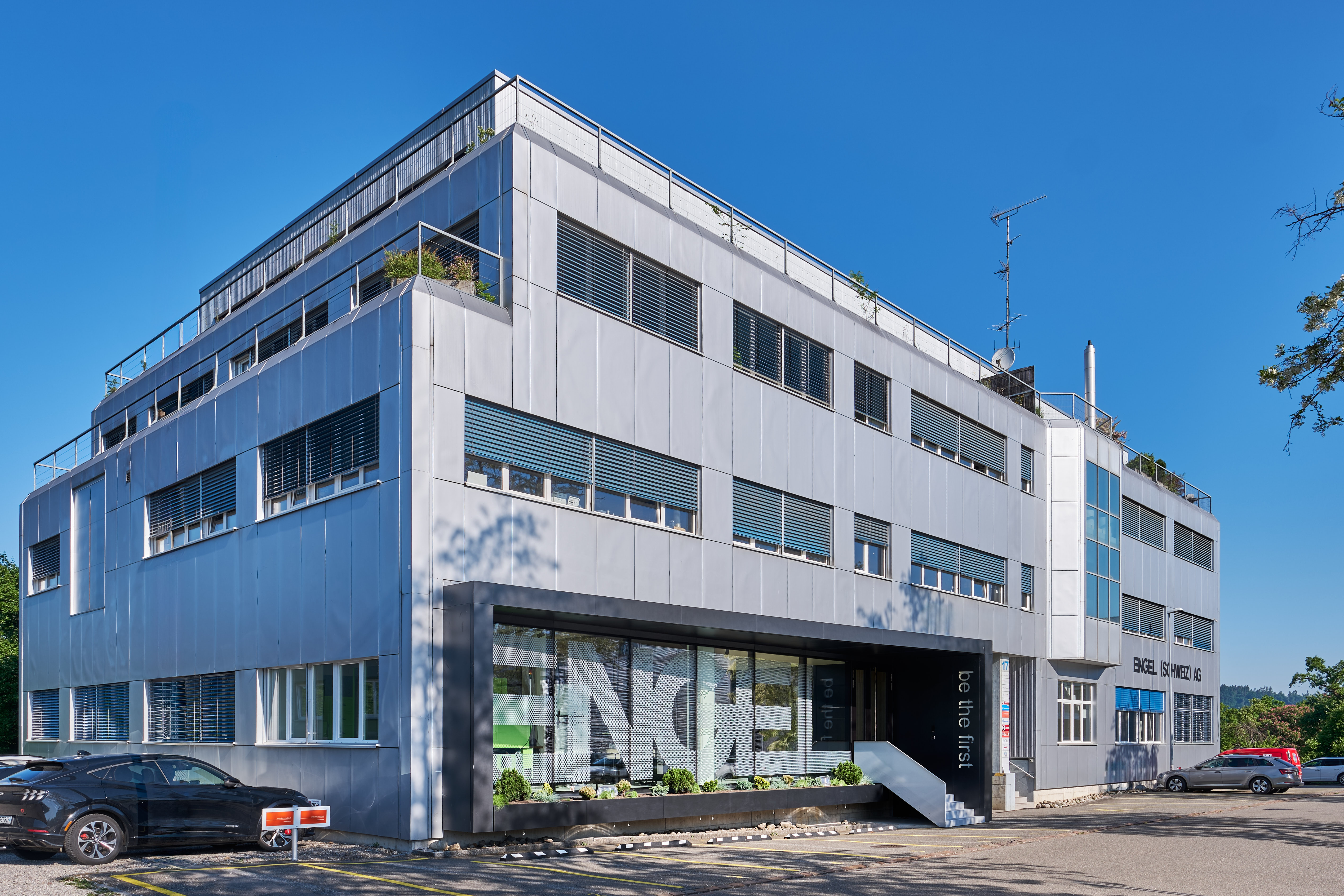 2025-06-engel-eroeffnet-neues-tech-center-in-frauenfeld-1