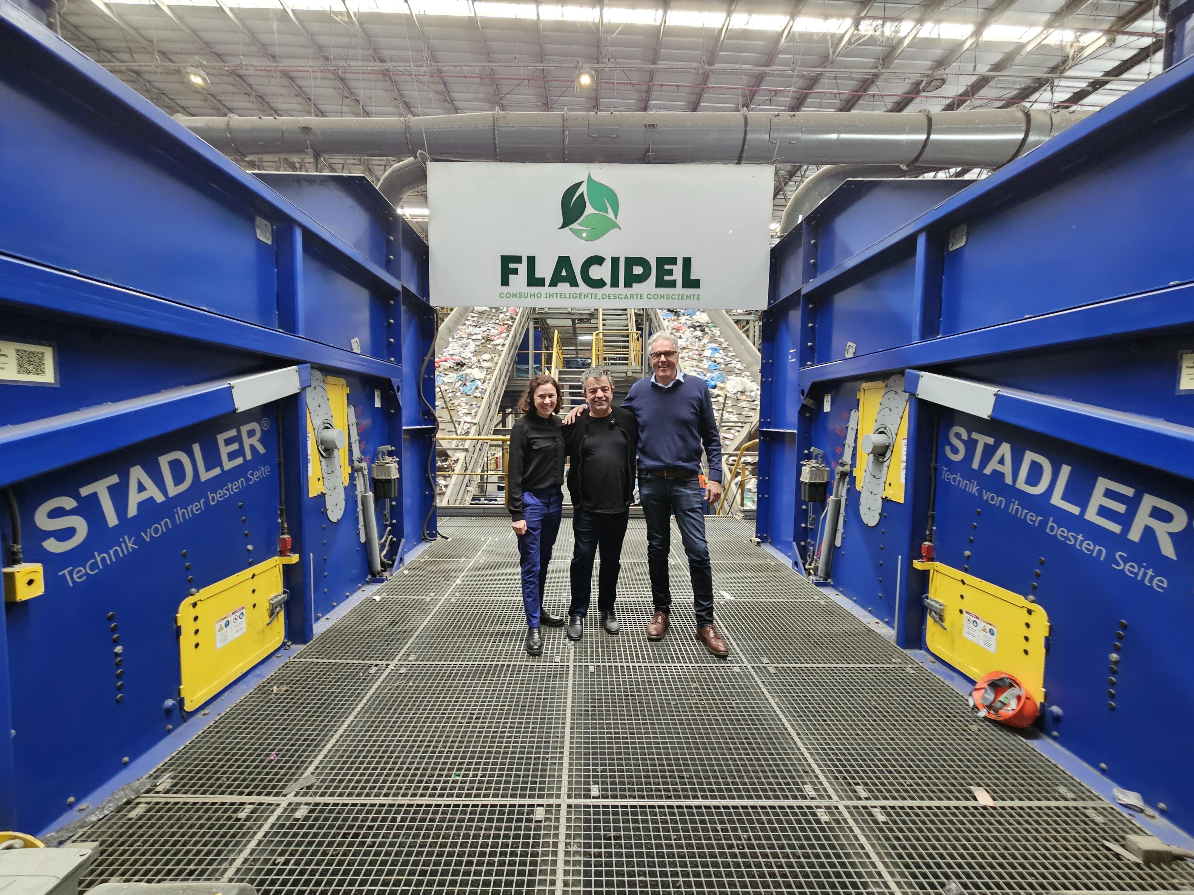 Representatives of Stadler and Flacipel at the Guarulhos sorting plant