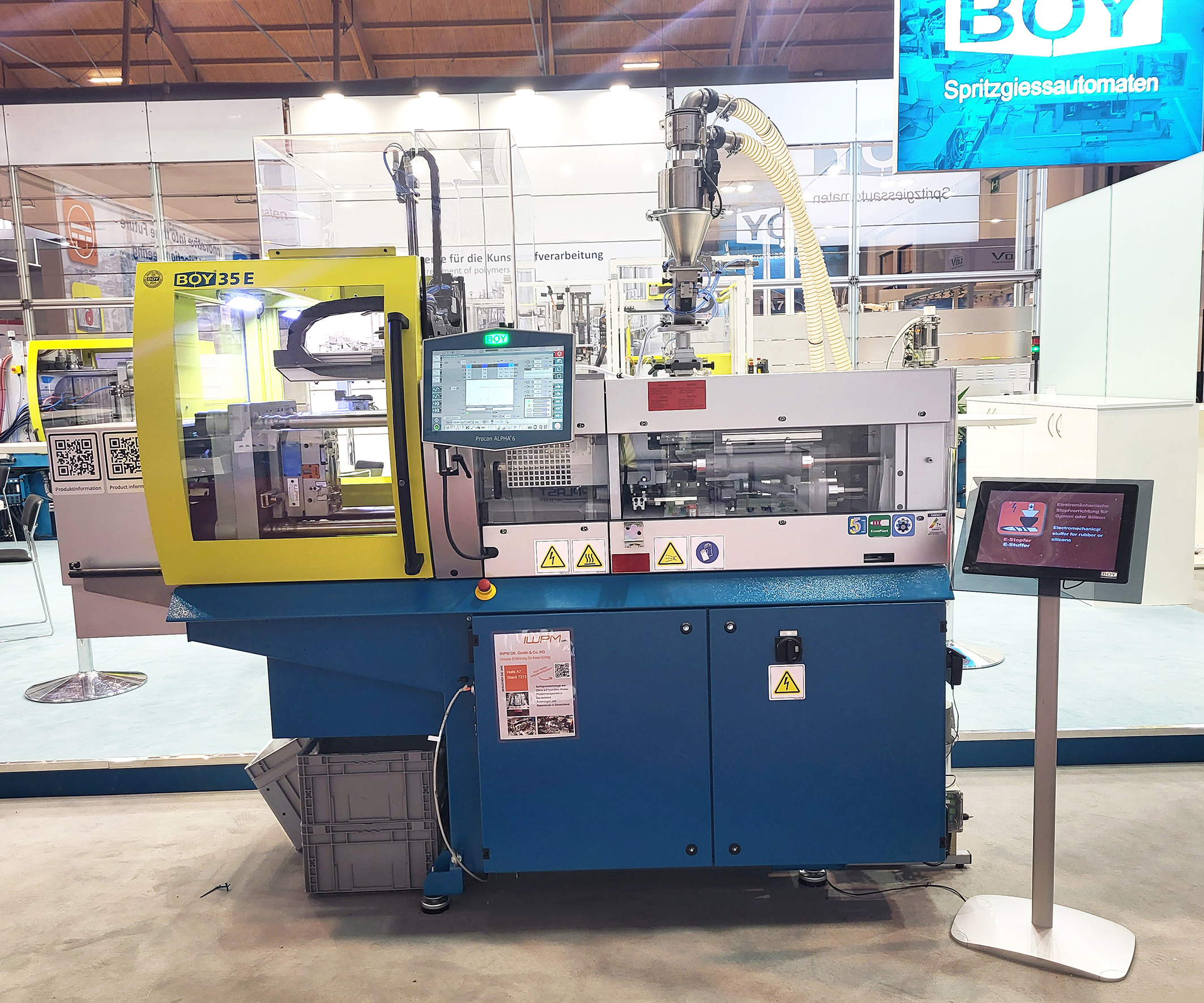 Boy 35 E with igus handling system