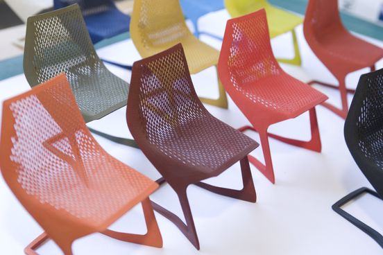 Plastic design – from imitation to inspiration