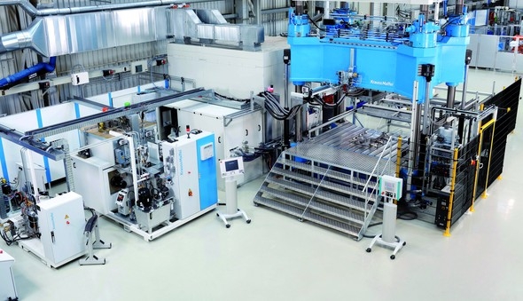 Leading expertise in reactive and thermoplastic composites at KraussMaffei