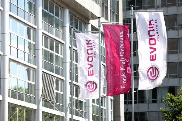  Evonik to invest over €4 billion in research and development