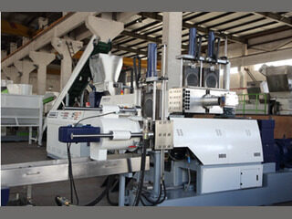 Cascade extruder wit