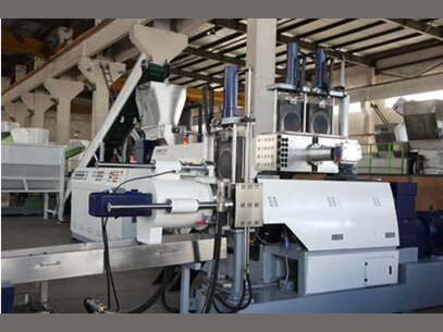 Cascade extruder...