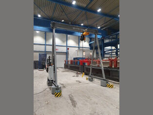 5T self-propelled...