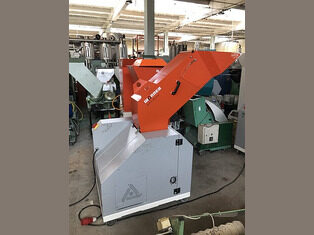 Plastic mill -...