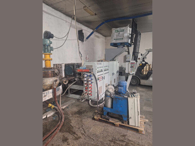 Regranulation line...