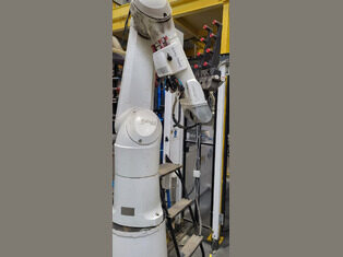 Staubli TX90XL robot