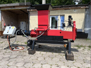 Runi SK370 compactor