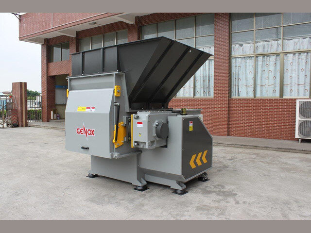Genox V800 crusher