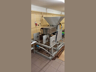 Twin-screw, two-colo