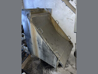 Arched cleaning siev