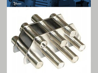 Magnetic separator w