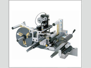 Universal semiautoma
