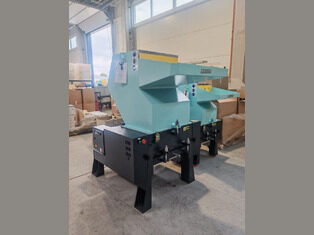Plastic granulator m