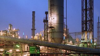 Safic-Alcan extends distr