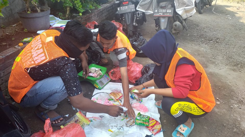 Siegwerk joins Project STOP to combat plastic pollution in Indonesia