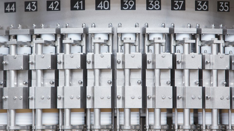 KHS at BrauBeviale: reliable technology and digital service for the beverage industry 
