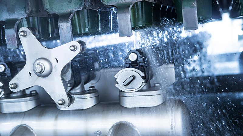 KHS provides efficient systems that noticeably cut consumption