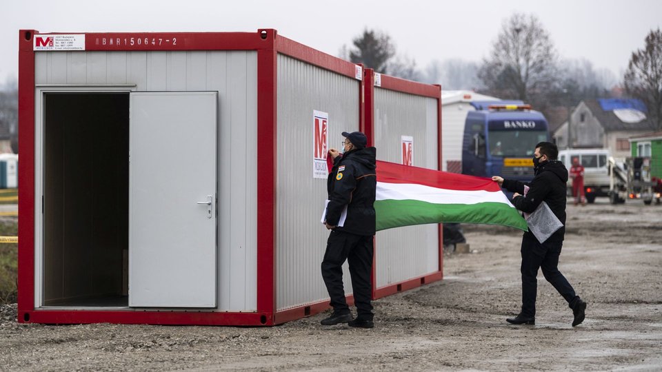MOL provides mobile homes and sanitation to Croatian earthquake victims 