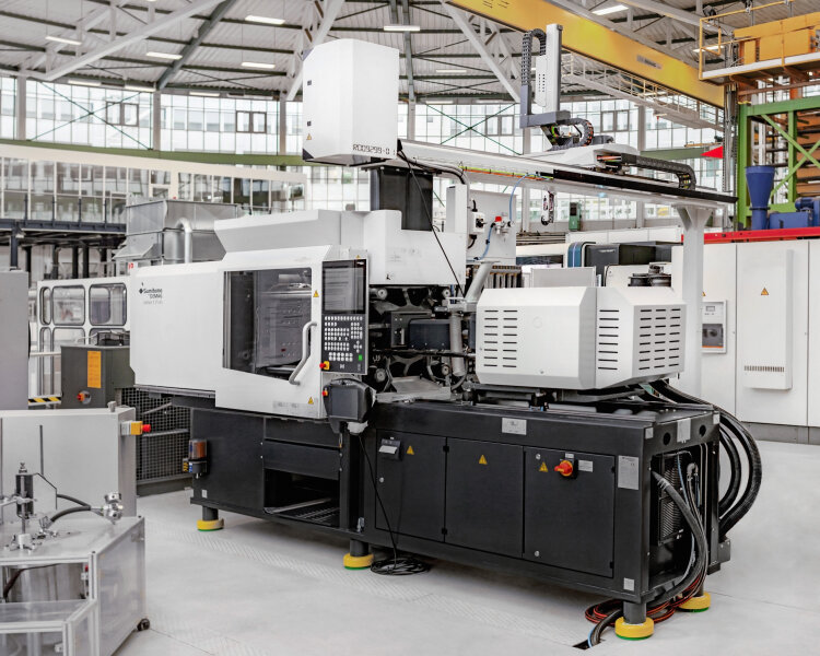 image-2-sumitomodemag-fraunhofer