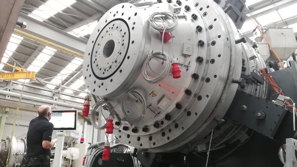 Successful large-diameter pipe installation in Mexico