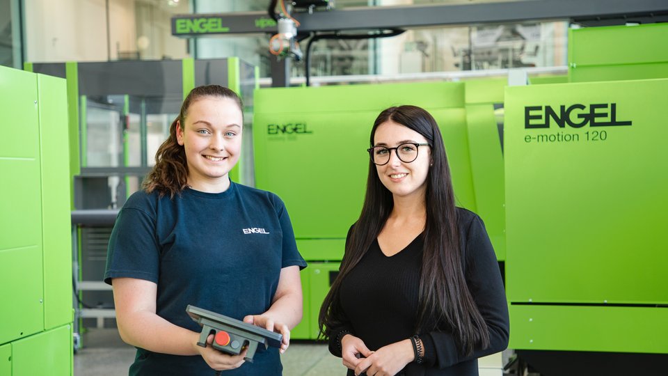 Engel promotes young female technicians