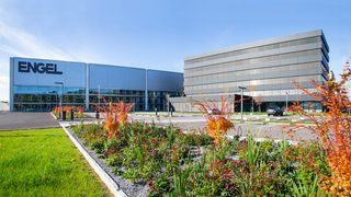 Engel opens new customer 