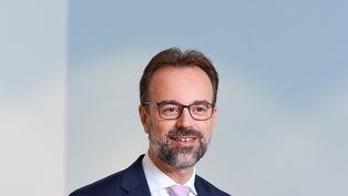 CEO Thomas Gangl to leave