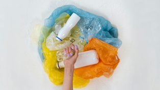 Crisis in EU plastic recy